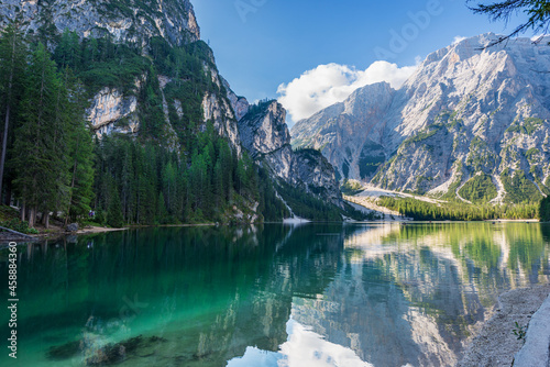Fototapeta Naklejka Na Ścianę i Meble -  Pragser Wildsee or Lago di Braies (Lake Braies), and Mountain peak of Croda del Becco or Seekofel, Dolomites, Fanes-Senes-Braies nature park, South Tyrol, Trentino-Alto Adige, Bolzano, Italy, Europe.