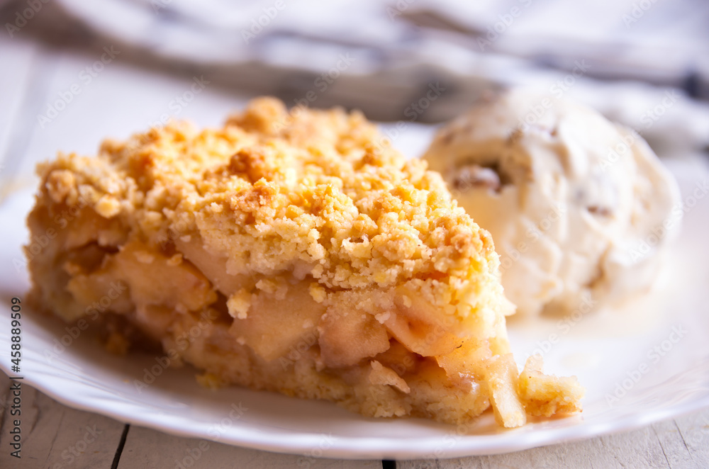 Apple pie, sweet homemade dessert with fresh apples Apple pie, sweet homemade dessert with fresh apples