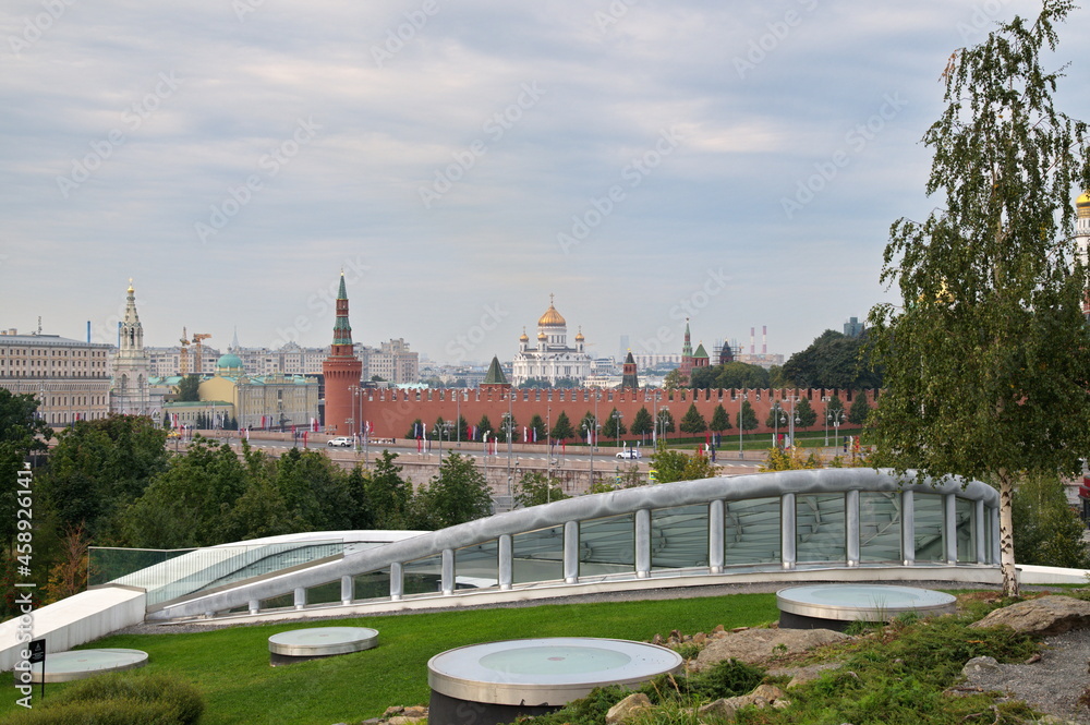 Fototapeta premium Moscow, Russia - September 12, 2021: View from the Zaryadye Nature and Landscape Park of the Moscow Kremlin and the Cathedral of Christ the Savior