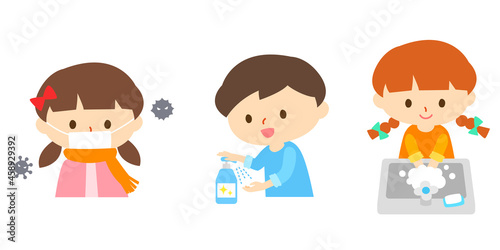 マスクと除菌と手洗いで感染対策をする可愛い子ども