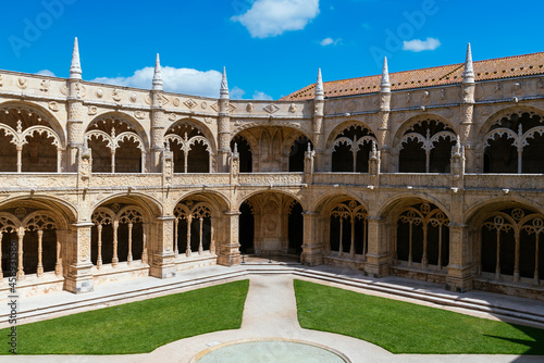 The gothic cloister of the Jeronimos Monastery In Lisbon, Portugal © Aida Martínez