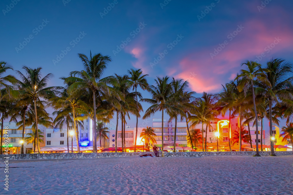 Fototapeta premium South Beach Miami skyline, cityscape in Florida