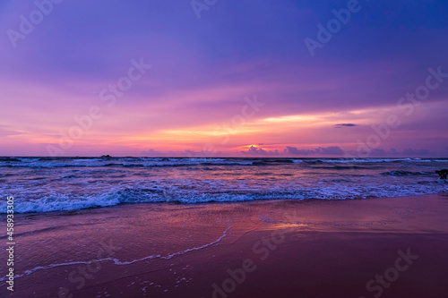 Fototapeta Naklejka Na Ścianę i Meble -  beautiful sunset on the beach