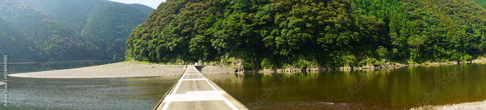 Panoramic view of Shimanto River Valley and Iwama Sinking bridge in Kochi, Shikoku, Japan - 日本 四国 高知 四万十川 岩間沈下橋 パノラマ	