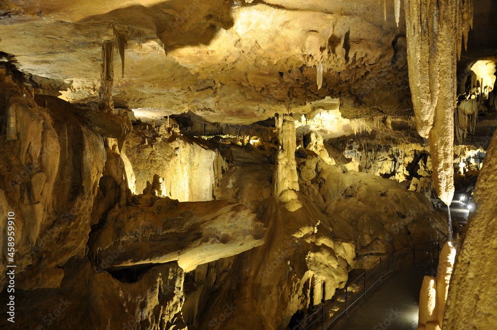 Betharram, cave, grottes, underground, speleology,