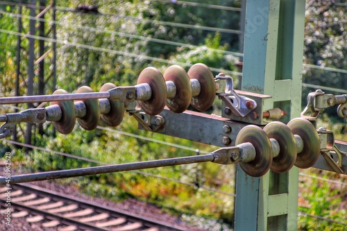 Oberleitung an Zug schienen am Hauptbahnhof in Ludwigsburg