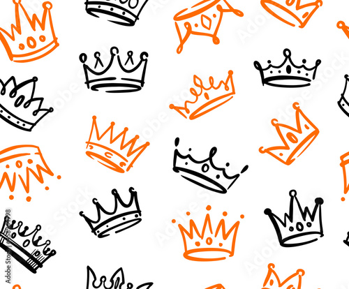 Seamless vector pattern with Various doodle crowns.