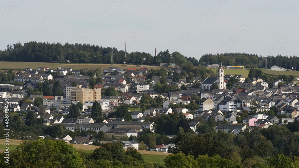 Naklejka premium Stadtzentrum Hermeskeil