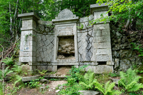 Stare zabudowania/ruiny w Szklarskiej Porębie