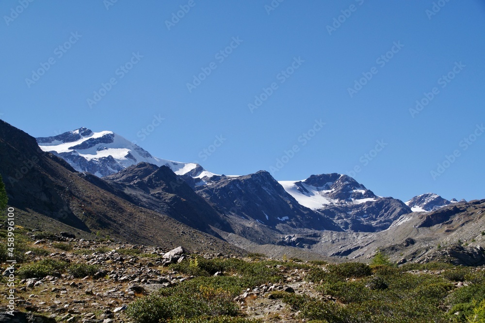 Berge mit Schnee Martelltal