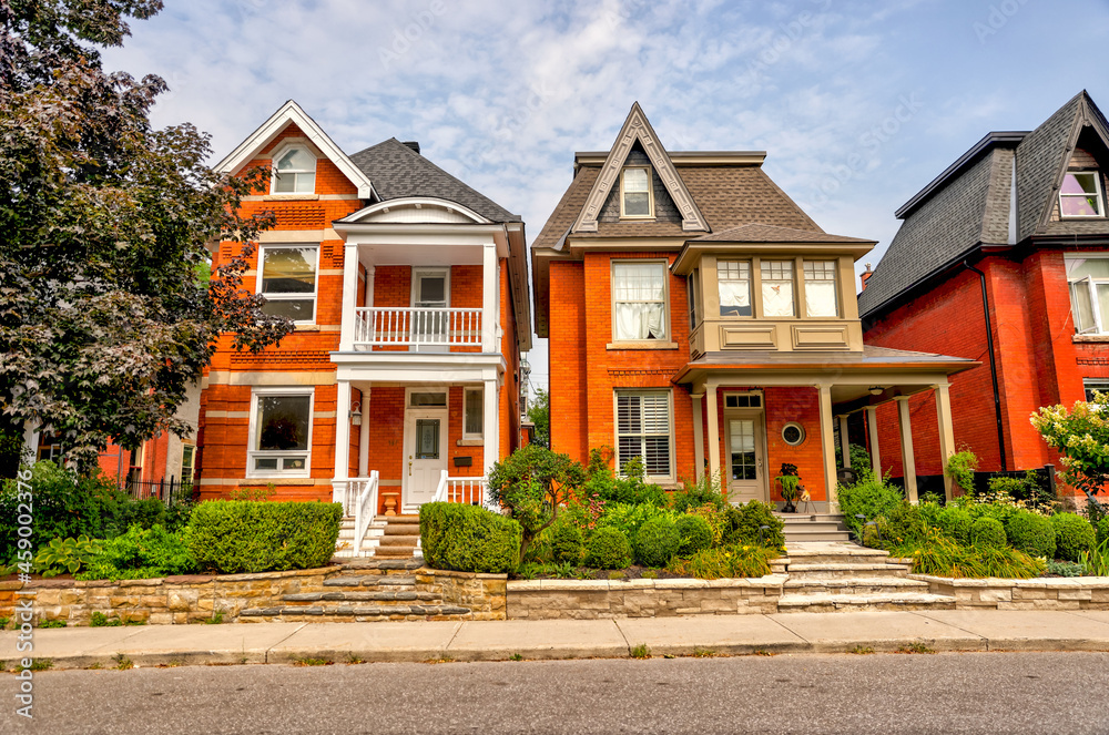 Elegant houses in the Glebe neighbourhood of Ottawa in the Victorian and Arts and Crafts architectural style
