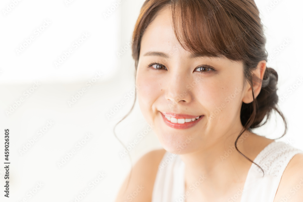 白い歯 女性 白い歯 女性