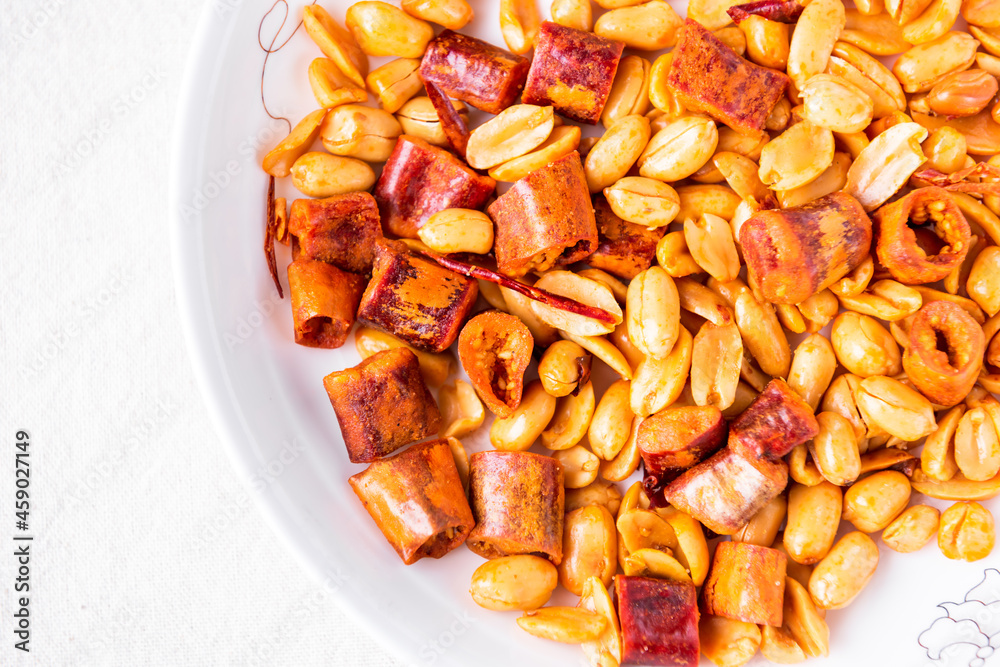 Chinese famous Crispy chili snack big chili with peanut sesame Fried snacks