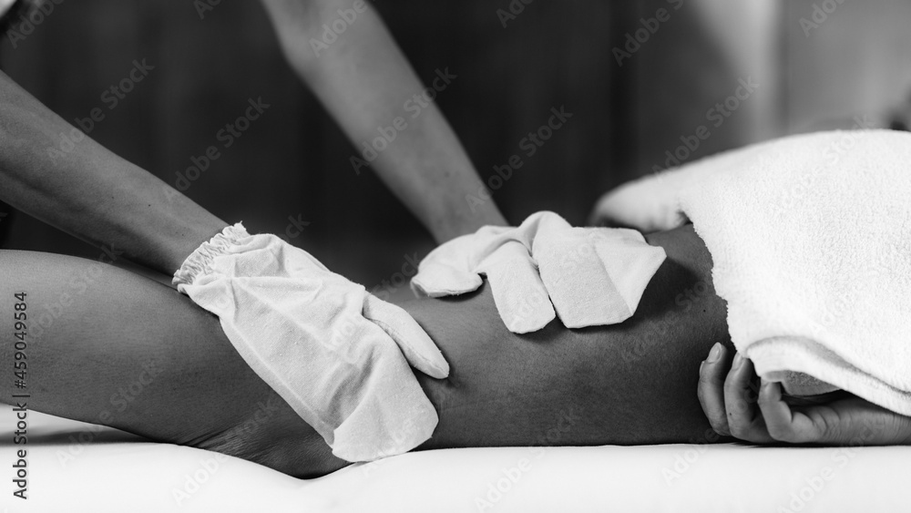 Ayurveda Garshana Dry Body Massage with Silk Gloves