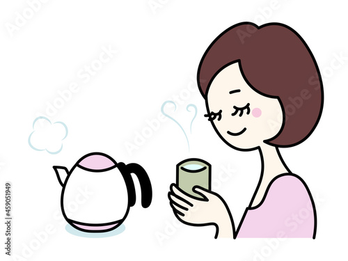 美容・美肌・健康維持_白湯を飲む女性