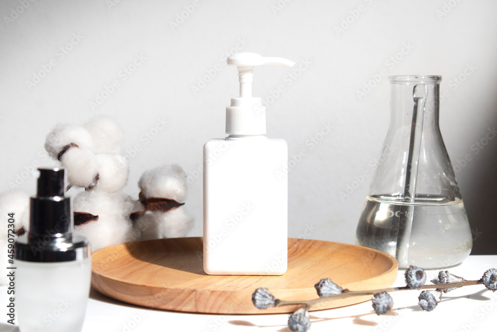 white background, cosmetic makeup bottle lotion cream product with beauty fashion skincare healthcare concept, facial foam treatment white background, cosmetic makeup bottle lotion cream product with beauty fashion skincare healthcare concept, facial foam treatment