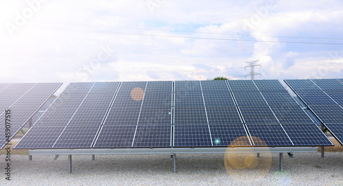 Fotowoltaika, odnawialne źródła energii i zrównoważony rozwój. photo