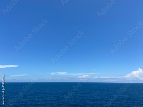 beautiful sea and sunny sky with clouds