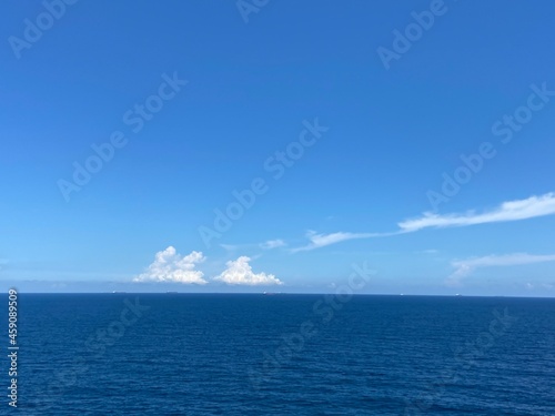 beautiful sea and sunny sky with clouds