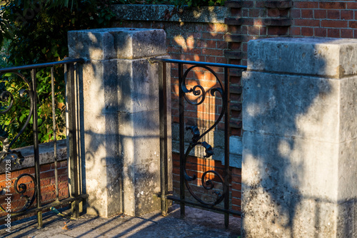 Quadro em tela Hampstead Pergola and Hill Gardens, an extravagant Edwardian construction, a rai