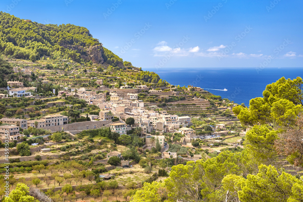 View of Bayalbufar with terrace gardens in the Serra Tramuntana of Majorca-7376