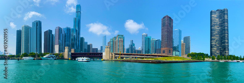 Cityscape shot of the entrance of Chicago from Lake Michigan. © Ethan