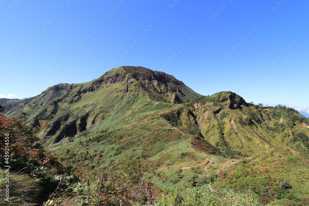 新潟県湯沢の苗場山の登山