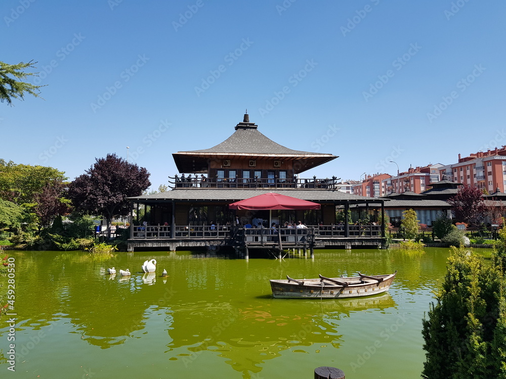 kyoto japanese park perfect green nature in the middle of the city