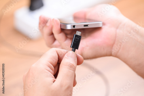 Incompatible USB port and USB Charging Wire