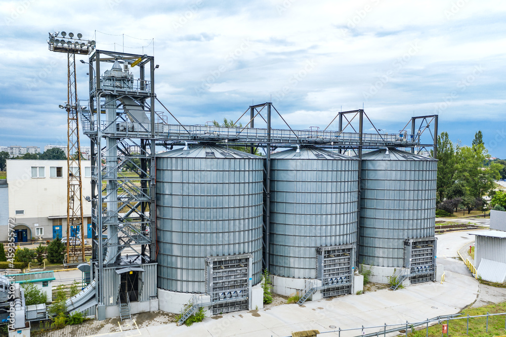 Large modern plant for storage and processing of grain crops. Large modern plant for storage and processing of grain crops.
