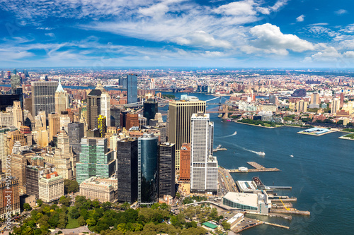 Fototapeta Naklejka Na Ścianę i Meble -  Aerial view of Manhattan in New York