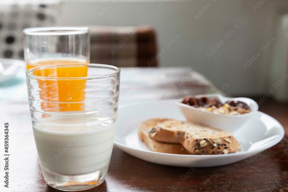 Western breakfast set, fresh milk, freshly squeezed orange juice and cornflakes