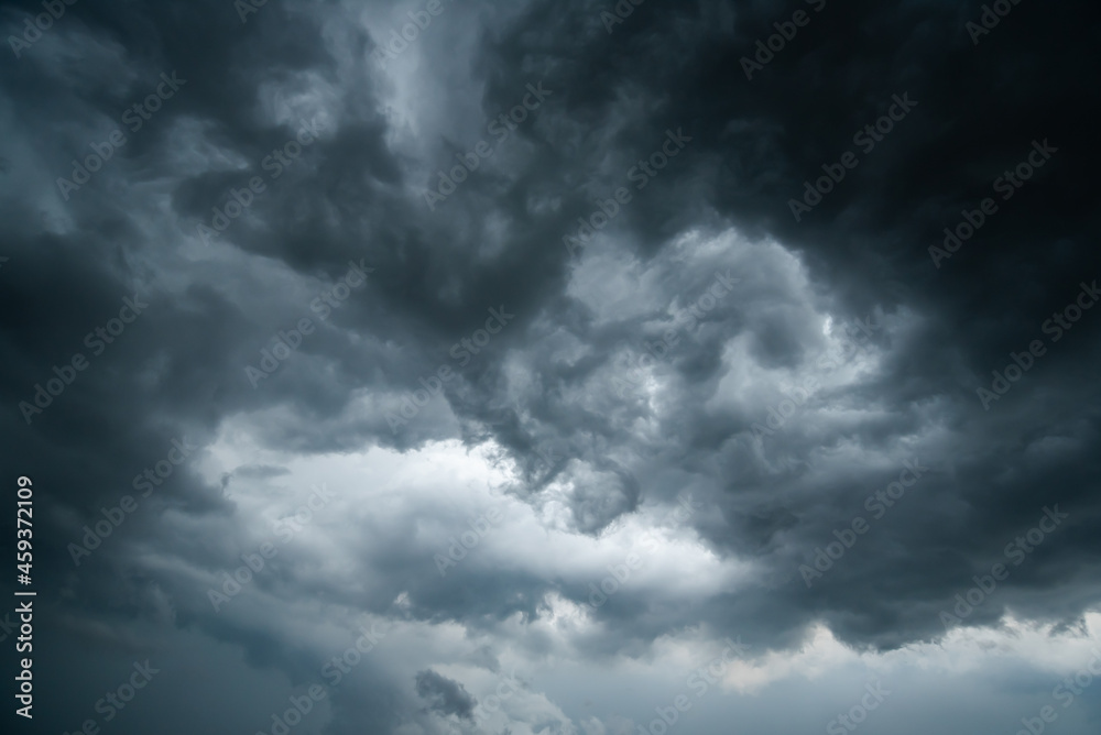Obraz premium dark storm clouds with background,Dark clouds before a thunder-storm.