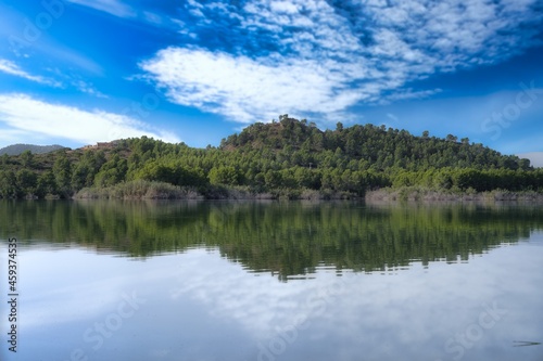 lake with mountain.