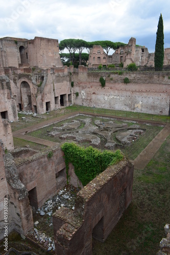 Antyczne ruiny, Rzym Włochy #459380193