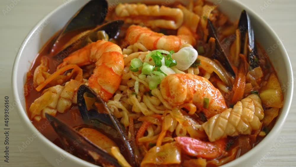 Jjamppong - Korean Seafood Noodle Soup - Korean food style Jjamppong - Korean Seafood Noodle Soup - Korean food style