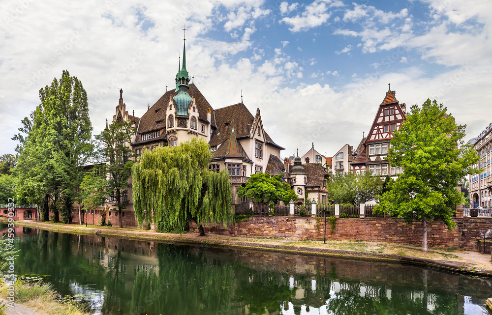 International Lyceum of Pontonniers in Strasbourg, France International Lyceum of Pontonniers in Strasbourg, France