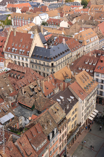 Straßburger Altstadtquartier; Blick vom Münster über den Münsterplatz zur Rue des Juifs