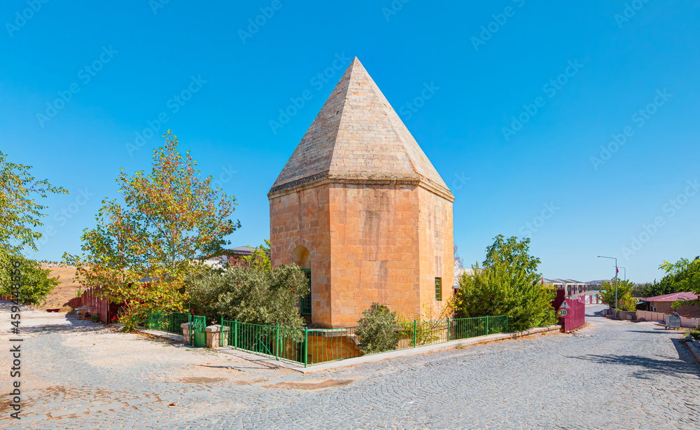 Fototapeta premium Seyyid Mansur Baba Tomb (Turbe) in Harput Town of Elazig Province, Turkey