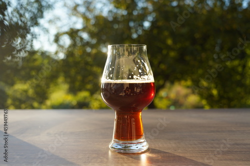 Apéro à l'heure dorée photo