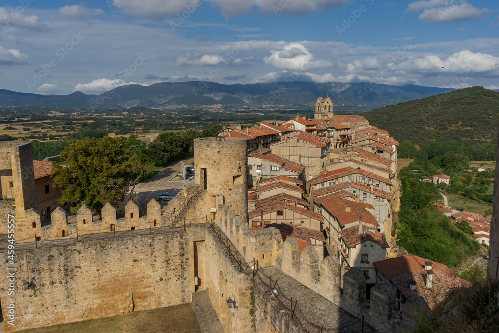 hermoso municipio medieval de Frías en la provincia de Burgos, España