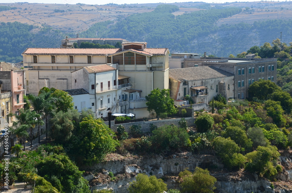 Obraz premium Some photos from the beautiful city of Ragusa Ibla, pearl of the Val di Noto, in the south east of Sicily, taken during a trip in the summer of 2021.