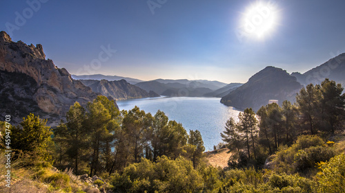 Foto View over Embalse de Santa Ana