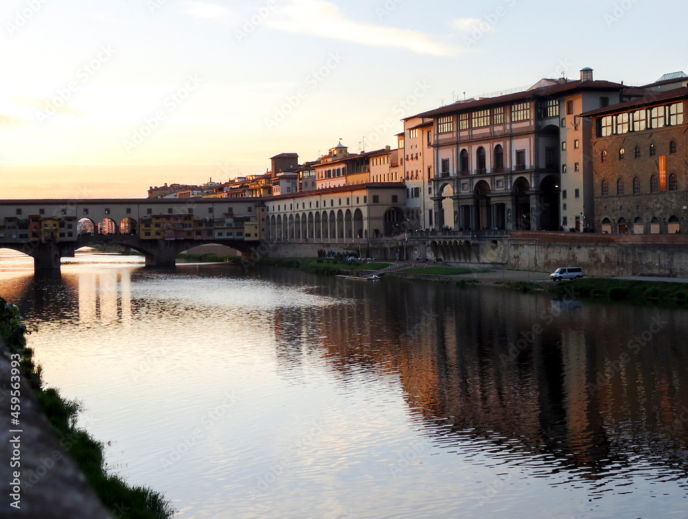 Paisaje de Florencia sobre el río Arno