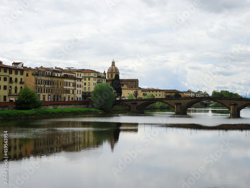 Vista de Florencia sobre el río Arno, Italia © TC2412