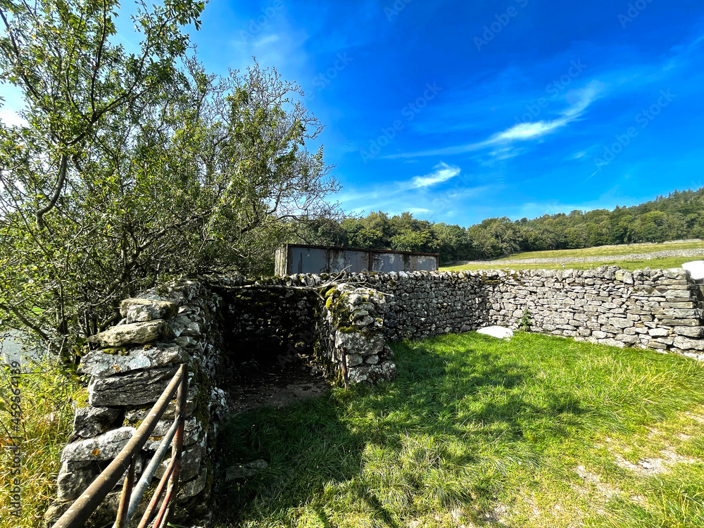 Dry stone wall, sheep enclosure, close to the Yorkshire Dales village of, Conistone, Skipton, UK