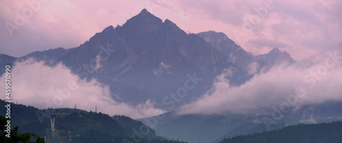 Ausblick von der Hungerburg auf die Berge um Innsbruck