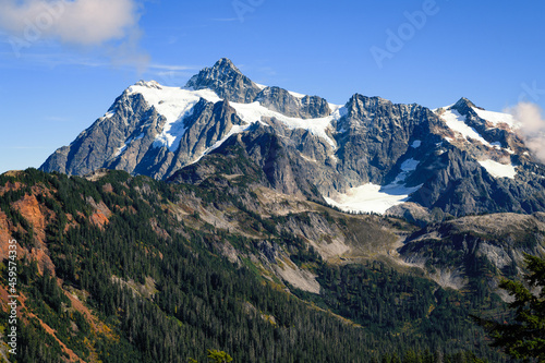 Mount Shuksan in North Cascades National Park in the Fall with glaciers clinging to the side of the majestic mountain © IanDewarPhotography