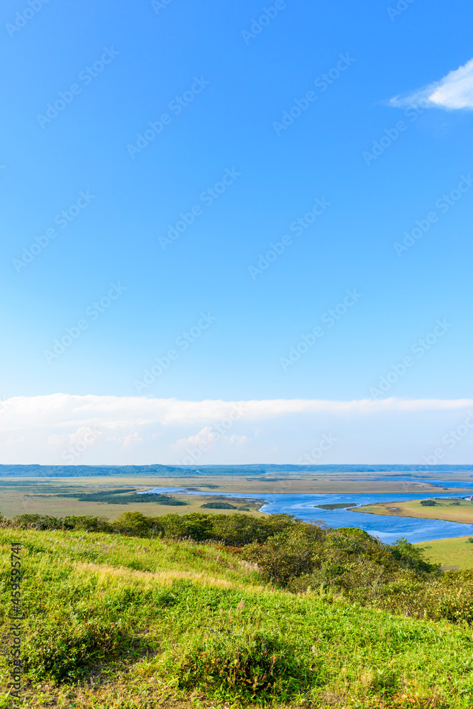 北海道　琵琶瀬展望台より霧多布湿原望む