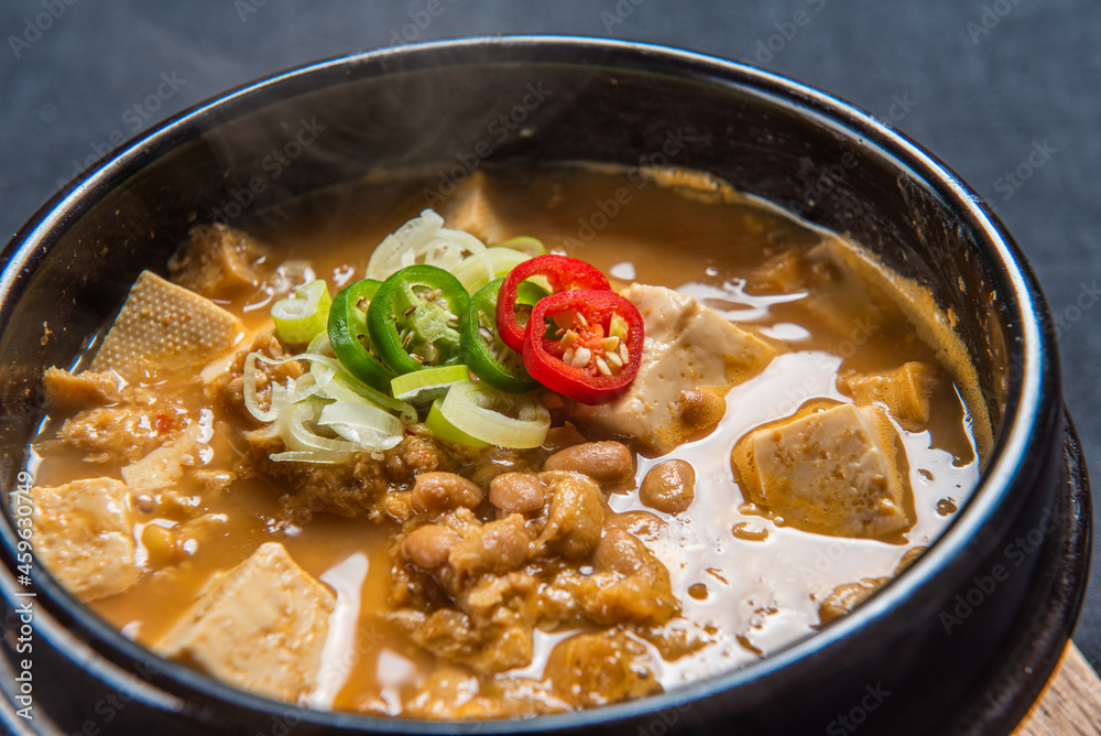 오랜 시간 끓여 맛있는 국물 요리